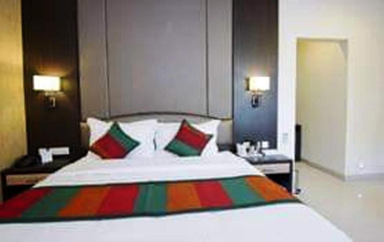 Hotel Siddharth Palace Jaipur Eksteriør bilde